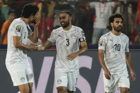 آخرها من المحمدي.. ردود أفعال غاضبة بعد تصريحات كاراجر عن منتخب مصر
